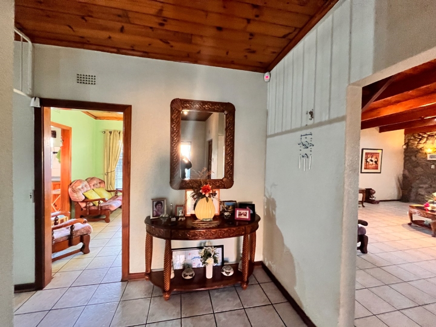 4 Bedroom Property for Sale in C Place Eastern Cape